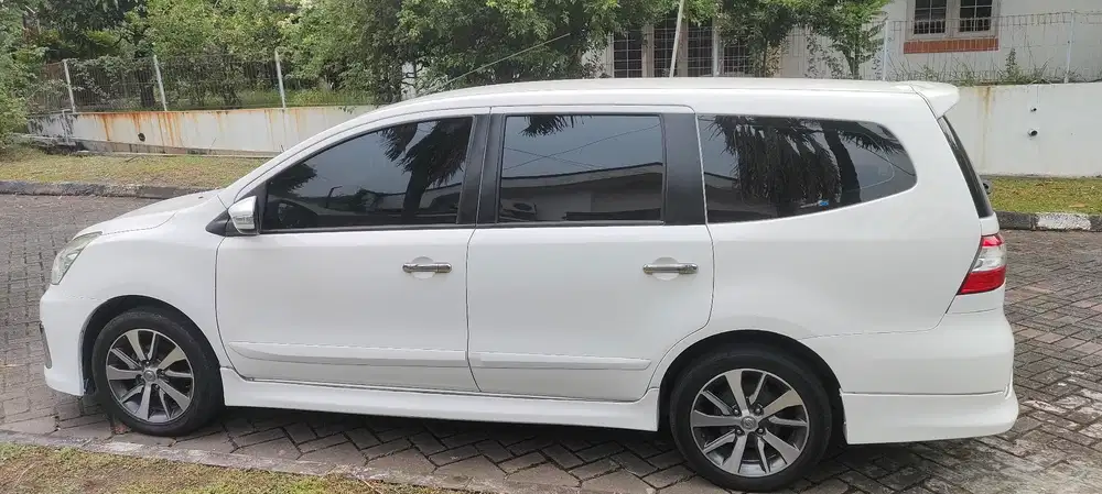 Nissan Grand livina 2017 Bensin