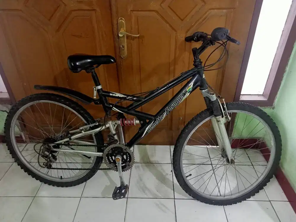 Sepeda MTB Benetton Formula 1 Italia