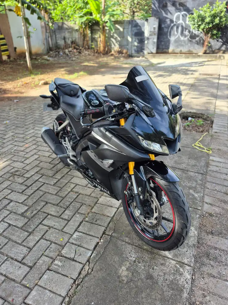 Dijual Yamaha R15 V3 tahun 2019 pajak hidup