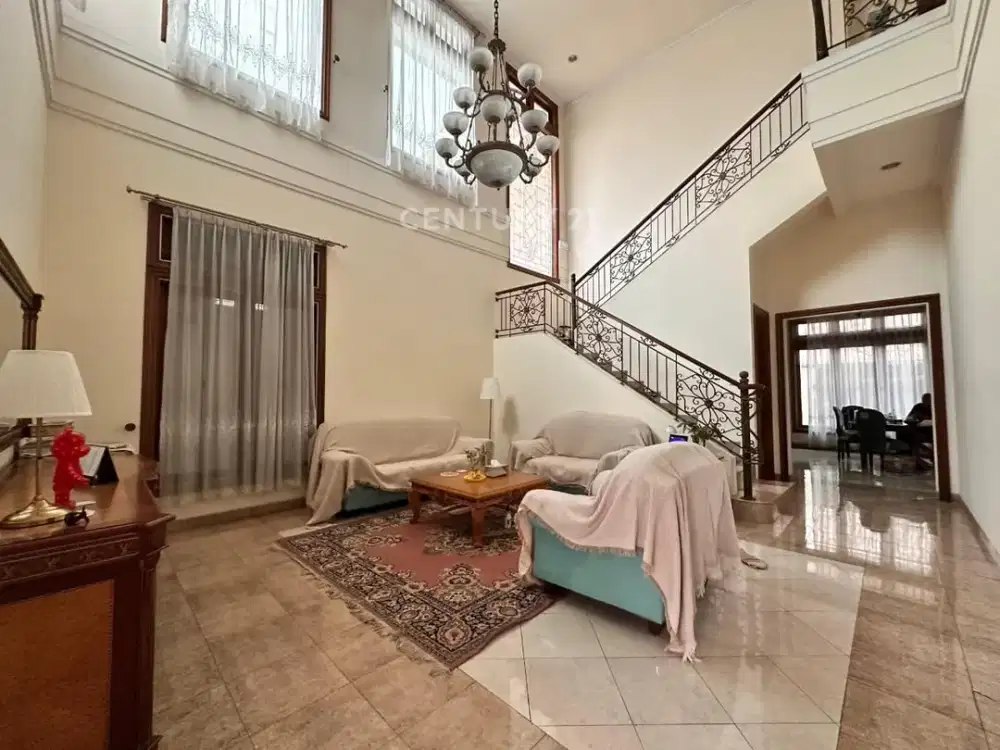 Disewakan Rumah Mewah Cluster The Colony Himalaya Lippo Karawaci