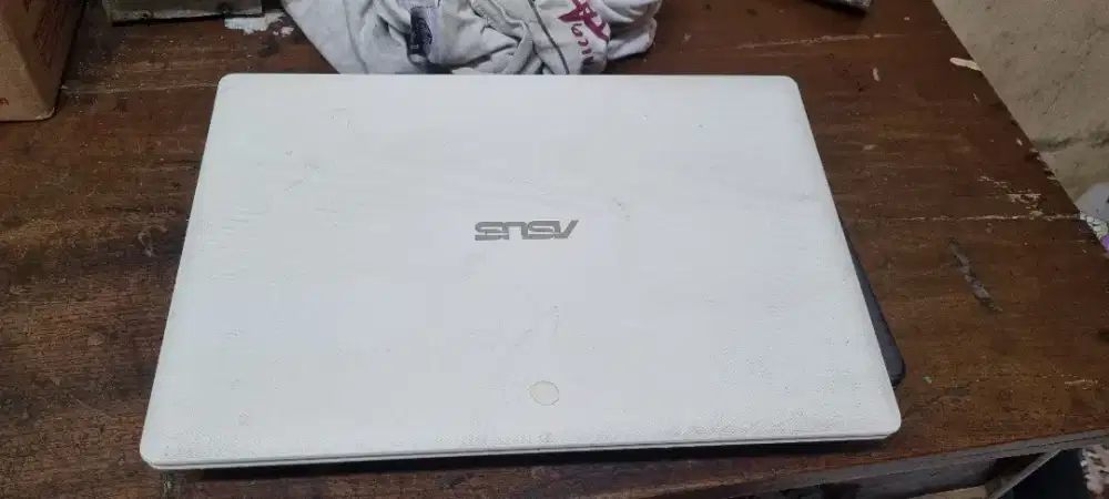 Laptop asus x451M intel Celeron N2840 ram 8gb hdd 500gb wifi,webcam