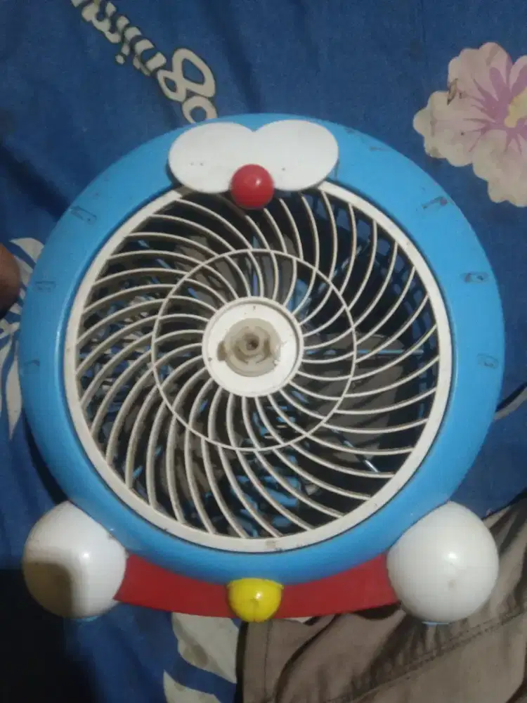 Kipas angin Doraemon