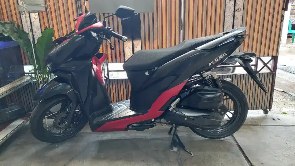 Vario 150 merah hitam 2021 bekasi kota