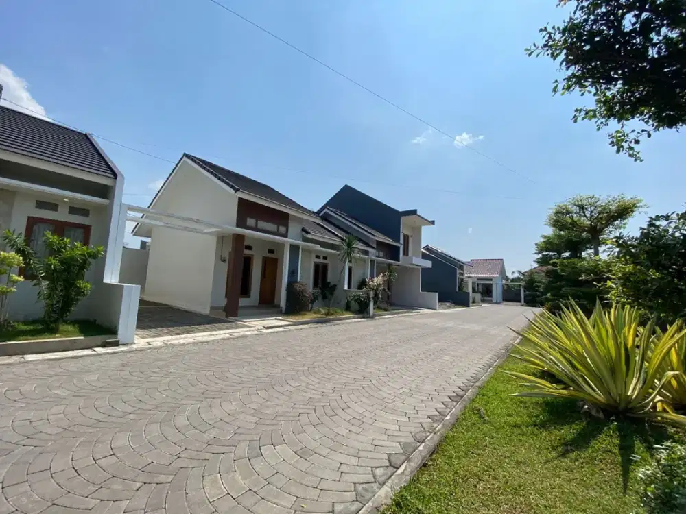 Di jual rumah siap Bangun desain Custom Harga Murah di Utara Jalan Jogja SOLO