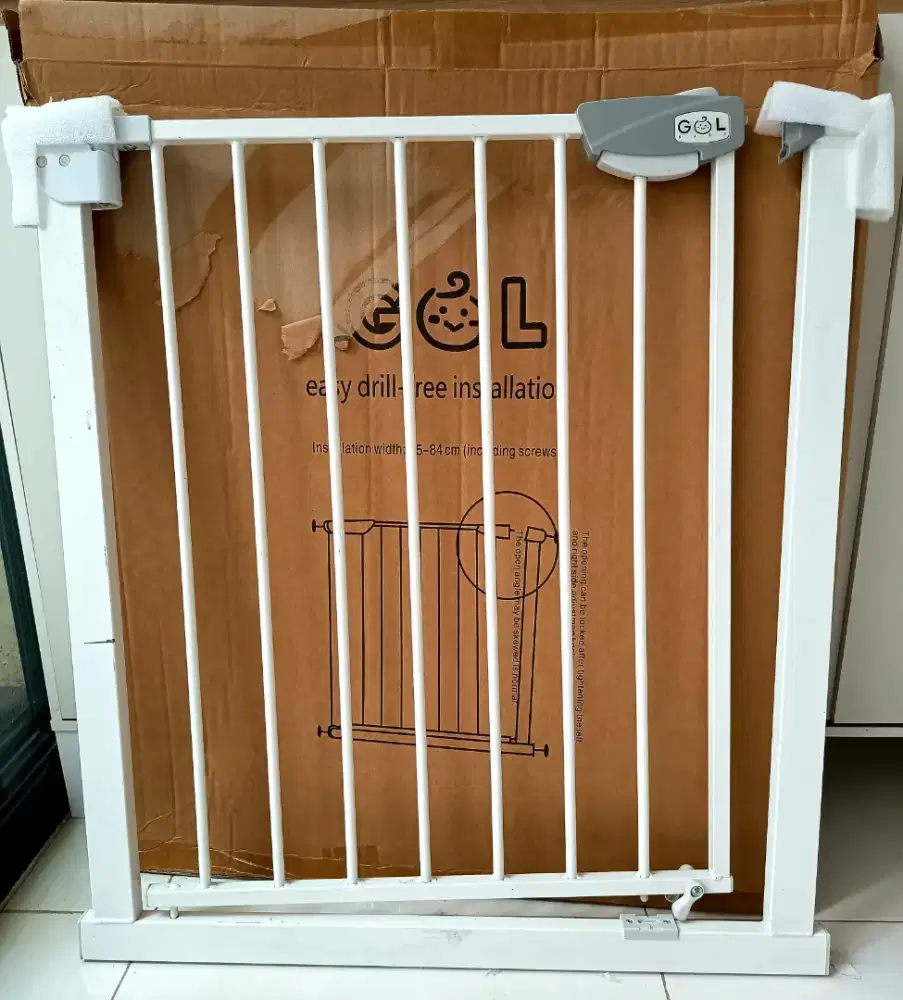 GOL Baby gate (Pagar untuk bayi)
