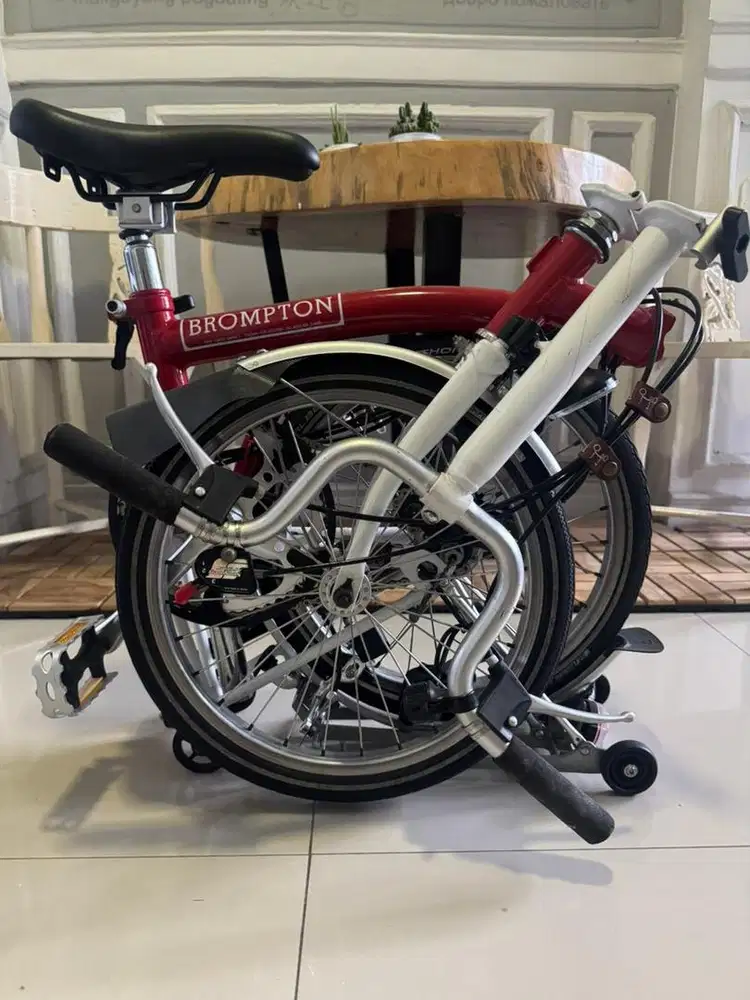 Brompton ori merah putih