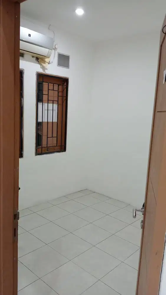 Dijual Rumah Strategis Siap Huni di Pondok Aren Tangsel AZ-17104
