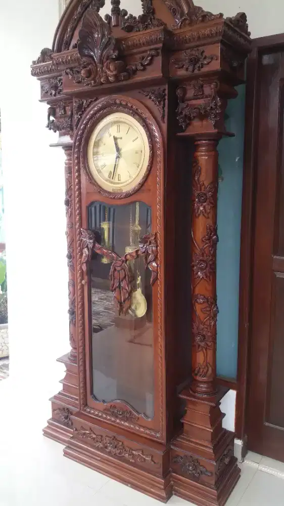 Jam jati brawijaya menggunakan batre