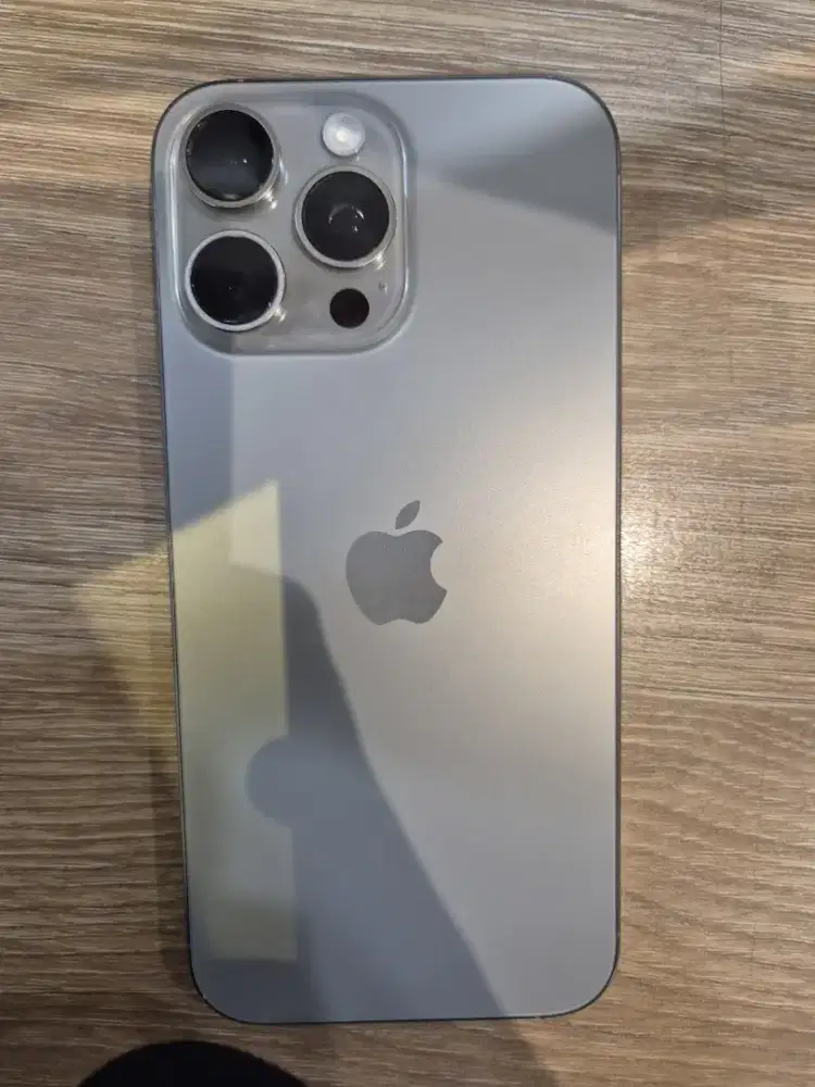 Iphone 16 promax ibox bh kondisi pemakaian terjaga semua amann