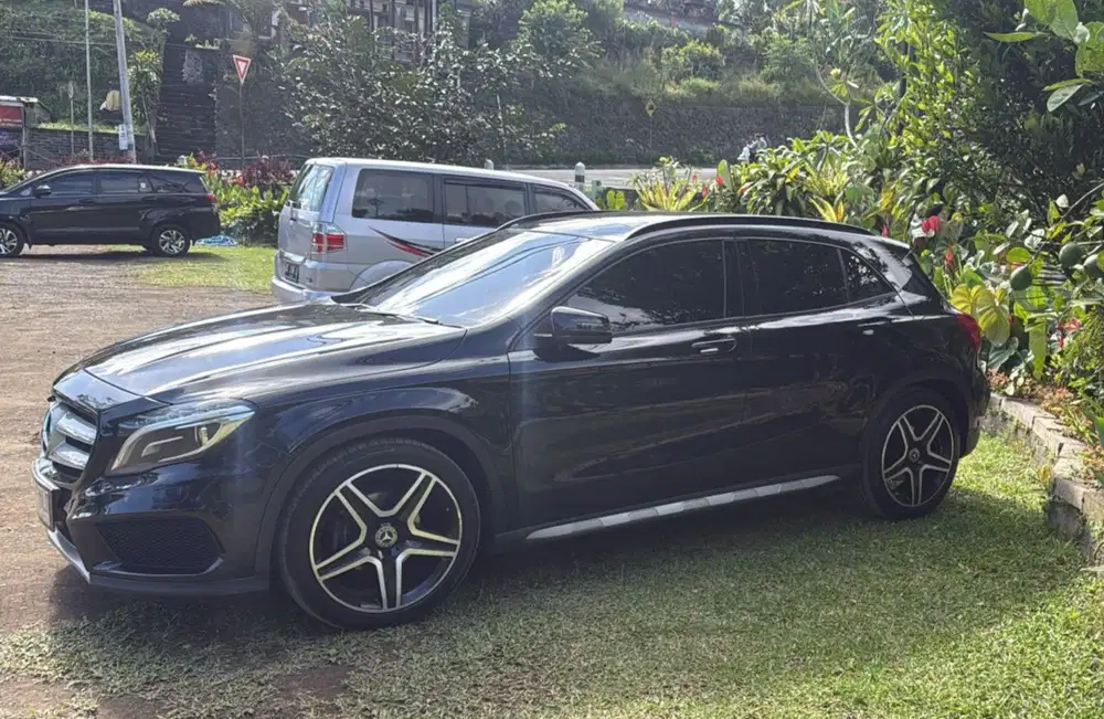 Mercedes-Benz GLA200 2015 Bensin