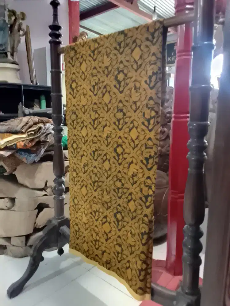 Kain atau jarik panjang lawas