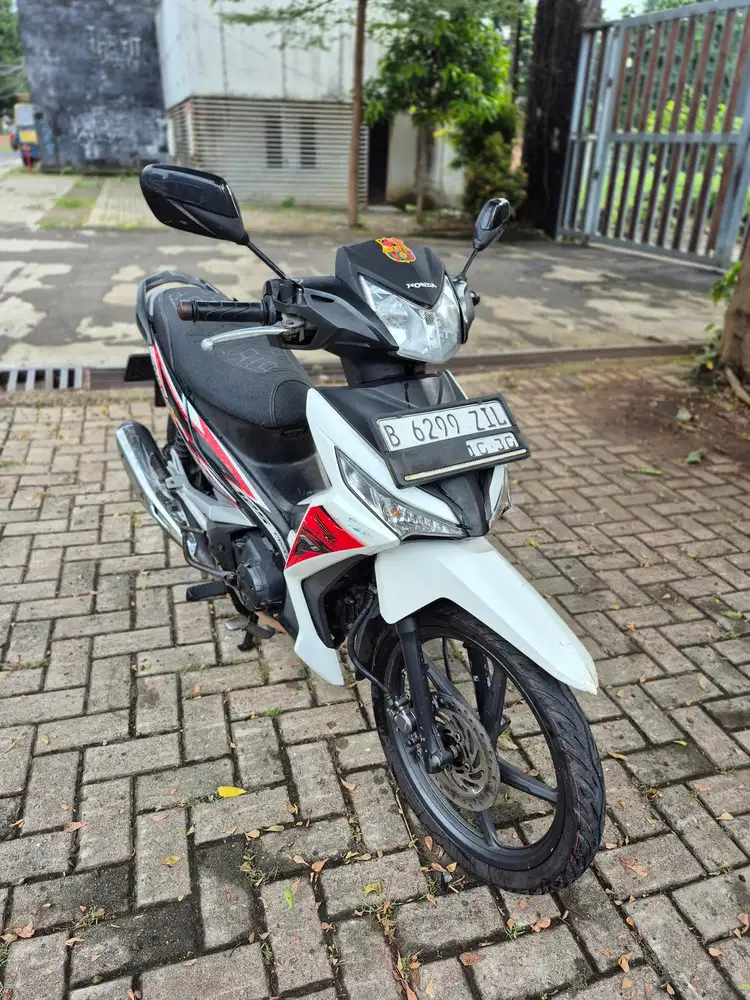 Dijual Honda Supra X 125 tahun 2015 pajak hidup