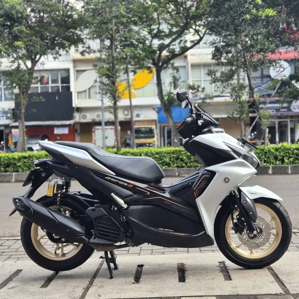LOW KM! YAMAHA NEW AEROX 155 S VERSION ABS 2024 SILVER TAX ON MULUS
