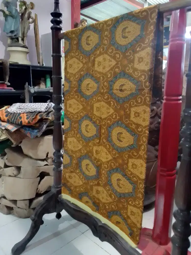 Kain atau jarik panjang lawas