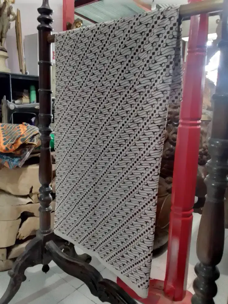 Kain atau jarik panjang lawas