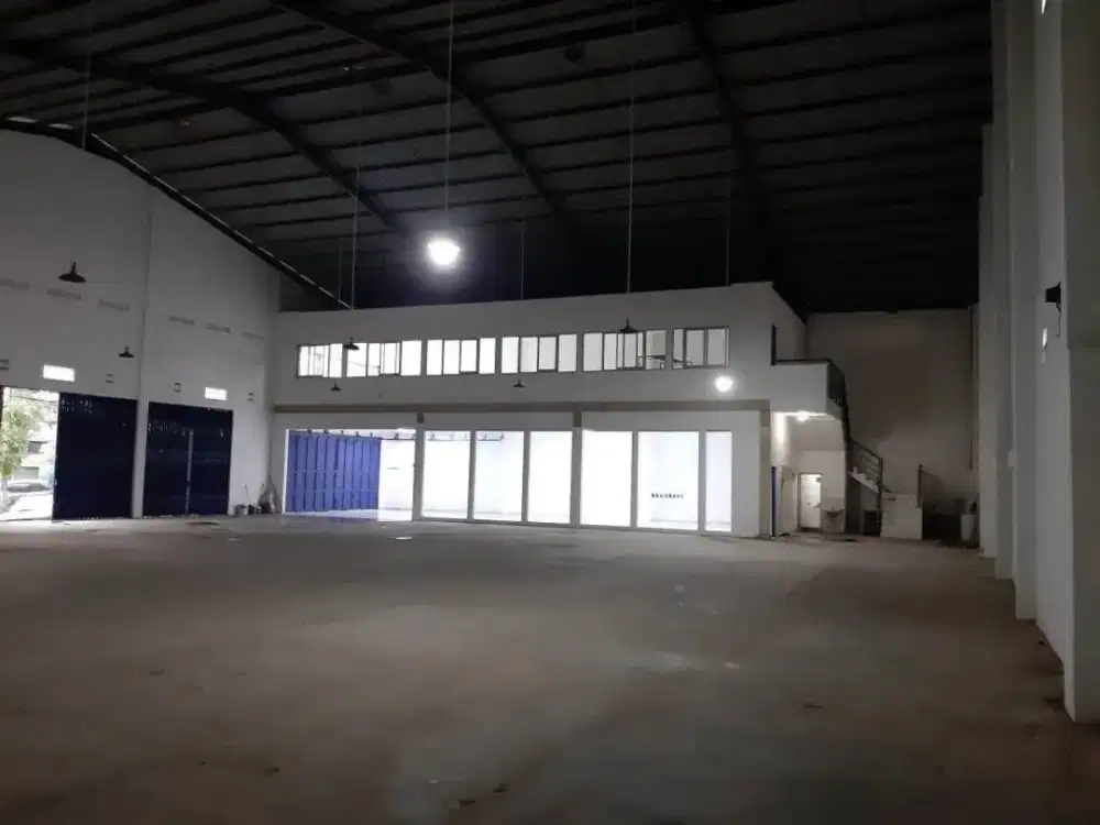 Dijual Gudang di Prime Mainroad Kiaracondong, Luas Strategis 2 lantai
