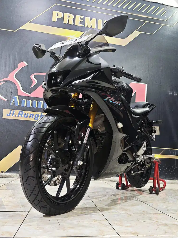Yamaha All New R15 V4 VVA Connected TH 2023 Hitam glossy