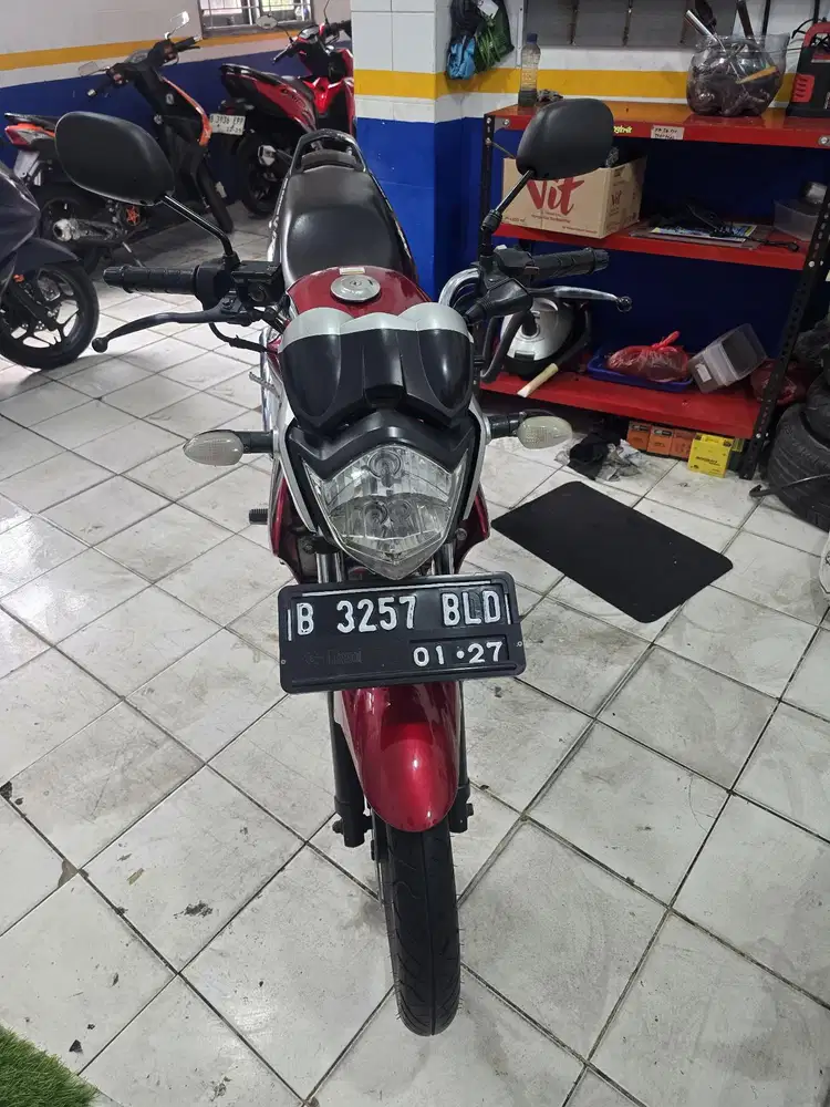 DIJUAL CASH YAMAHA VIXION OLD THN 2012 PJK OF 2x SIAP PAKAI
