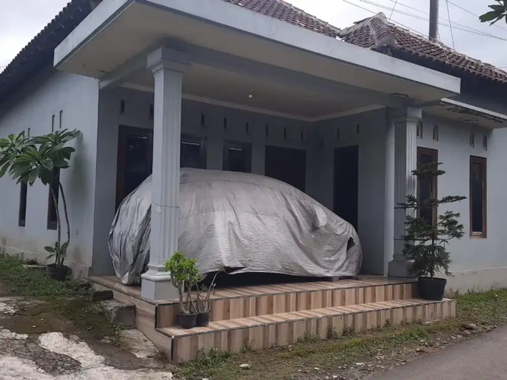 DIJUAL RUMAH SECOND DEKAT PASAR MANISRENGGO