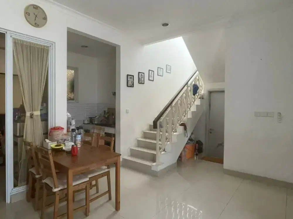 Disewakan Rumah Modern 2 Lantai Bagus Cluster Thames, Jakarta Garden City, Cakung, Jakarta Timur, 007