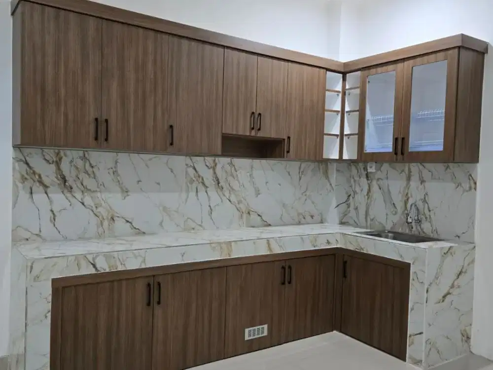 Rumah Bagus Rapi Siap Huni di Legenda Wisata Cibubur