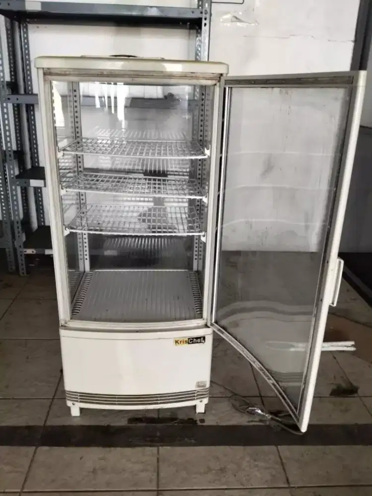KRISCHEF SHOWCASE
REFRIGERATOR MINUMAN
dingin