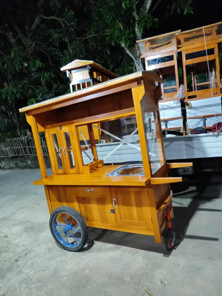 Gerobak Angkringan jg Melayani Pesanan Grobak Bakso Mie Bubur Sate dlL