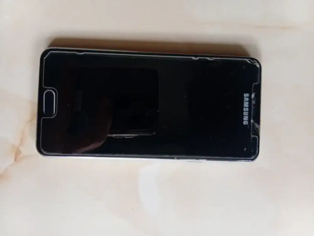Dijual HP SAMSUNG A3 2016