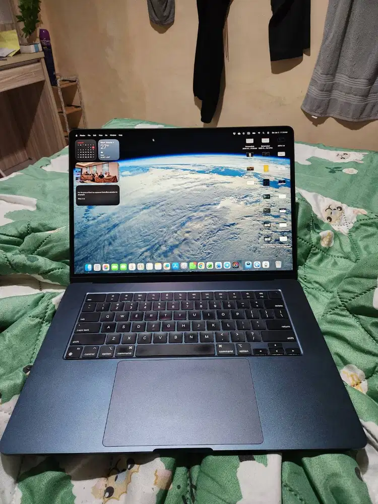 Macbook Air M3 15 inch Ram 8GB Memory 256GB