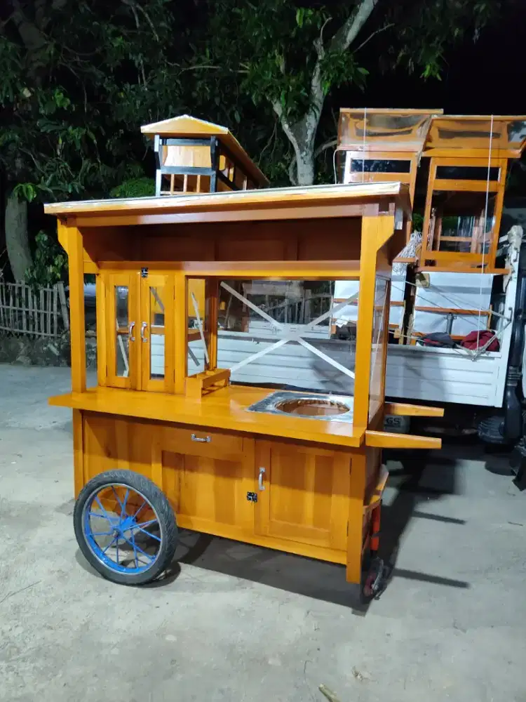 Gerobak Angkringan jg Melayani Pesanan Grobak Bakso Mie Bubur Sate dlL