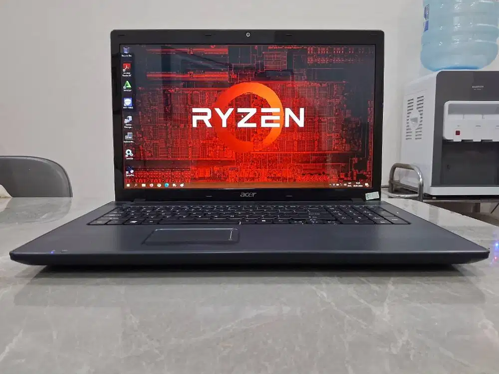 ACER 17in 6GB 1000GB SSD ReadyUp VGA AMD Laptoop Gaming Desain Garansi