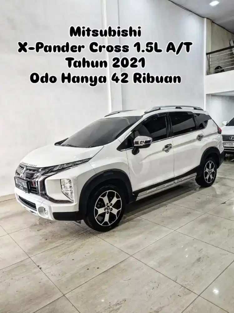 XPANDER CROSS 1.5 Automatic 2021 / 2022 putih mitsubishi