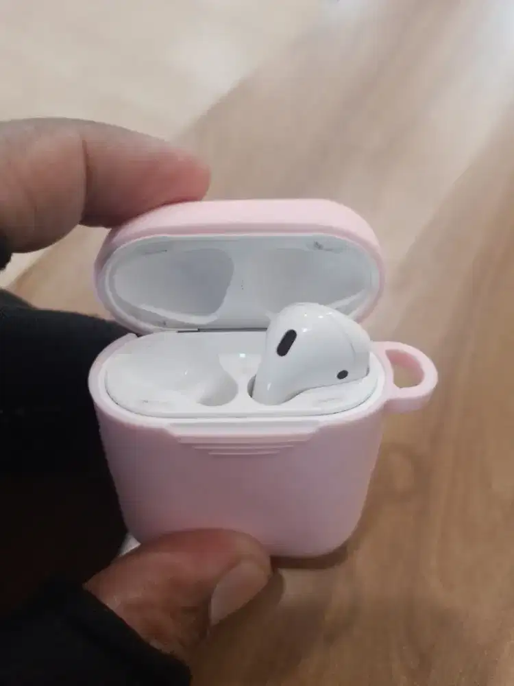 Original Airpods Gen 2 only earpice kanan dan charging case