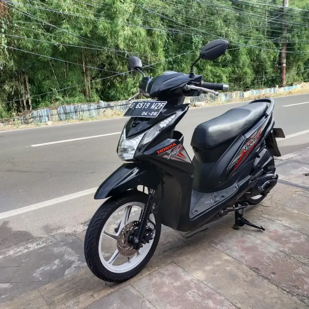 Honda Beat ESp 2015 Lengkap Bagus Mesin Aluss