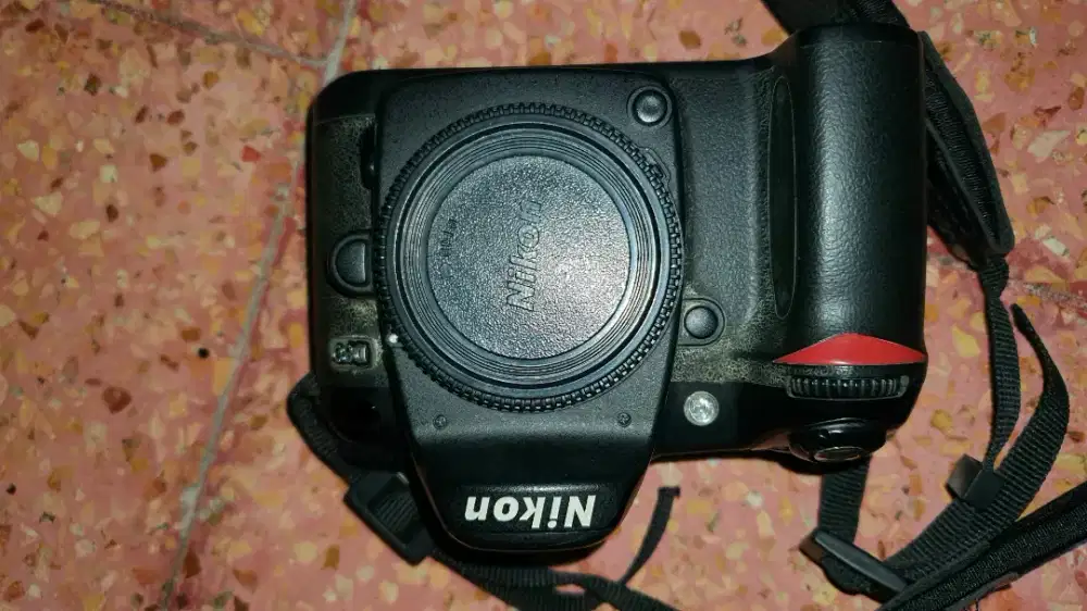 Kamera digital DSLR Nikon D80