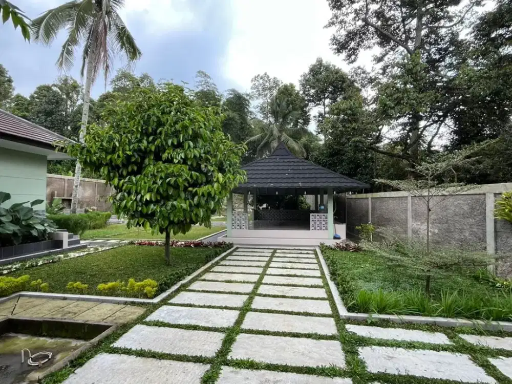 Rumah Villa Mewah 1134 m2 Pinggir Jalan Raya di Wanayasa Purwakarta