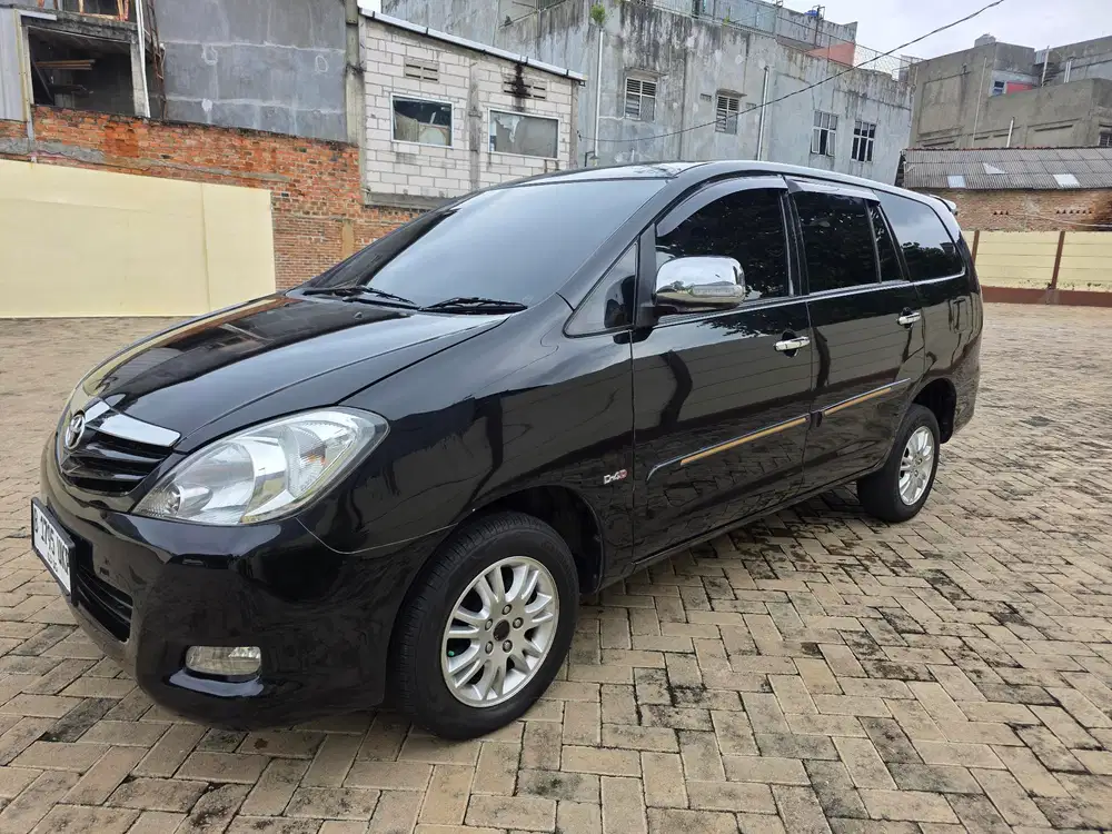 Toyota Kijang Innova 2011 Diesel