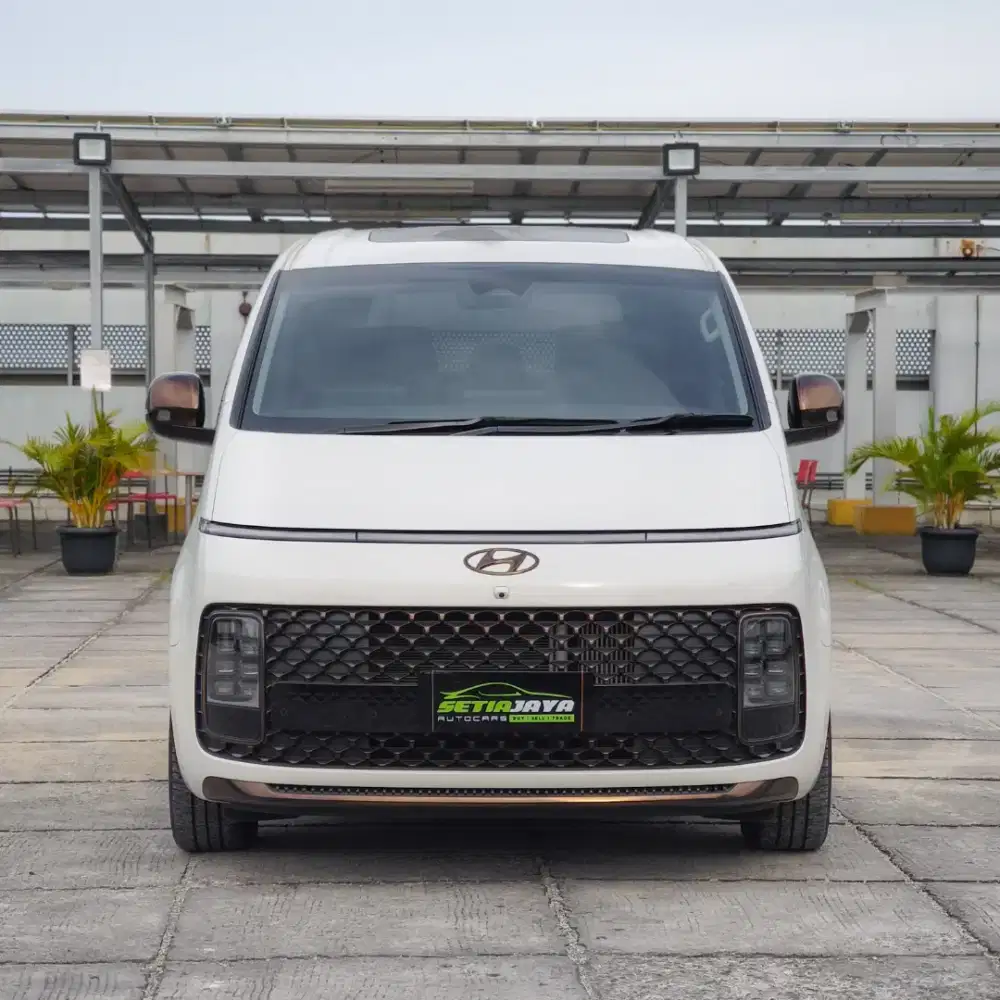 HYUNDAI STARIA SIGNATURE 7 PUTIH 2021 KM 9RB?!