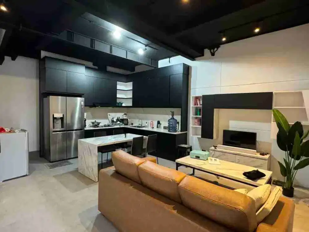 Di Jual Rumah 3 Lantai di Blok A Cipete