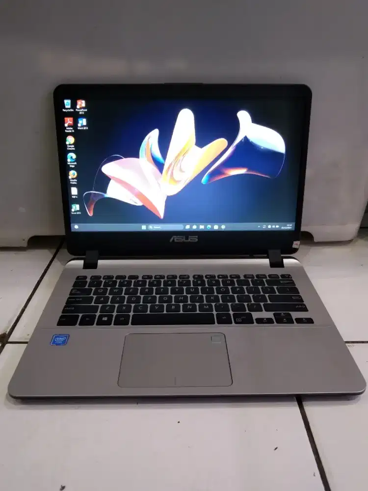 Laptop Asus Vivobook X407MA