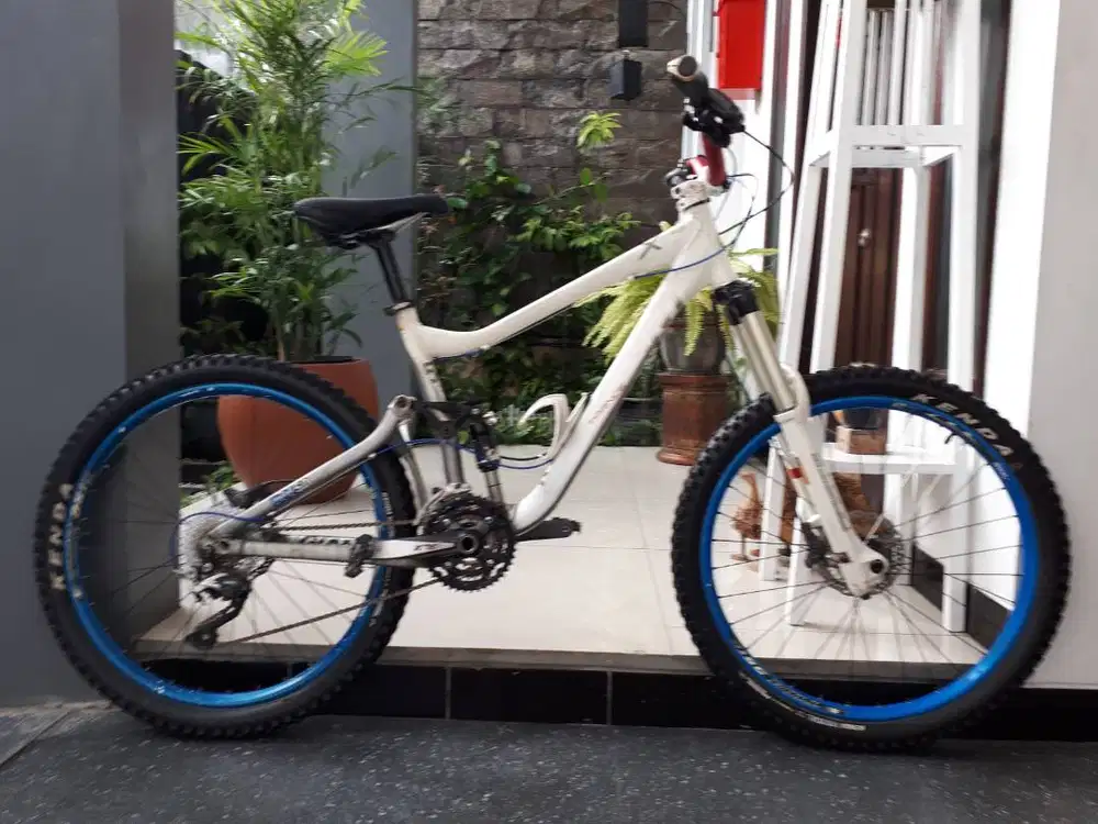 DIJUAL CEPAT BU MTB GIANT TRANCE X, 2012, SILVER