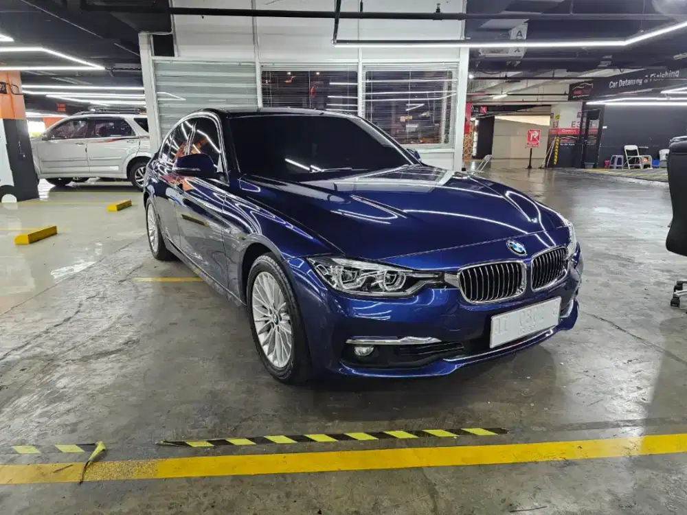 BMW 320i F30 Luxury LCI