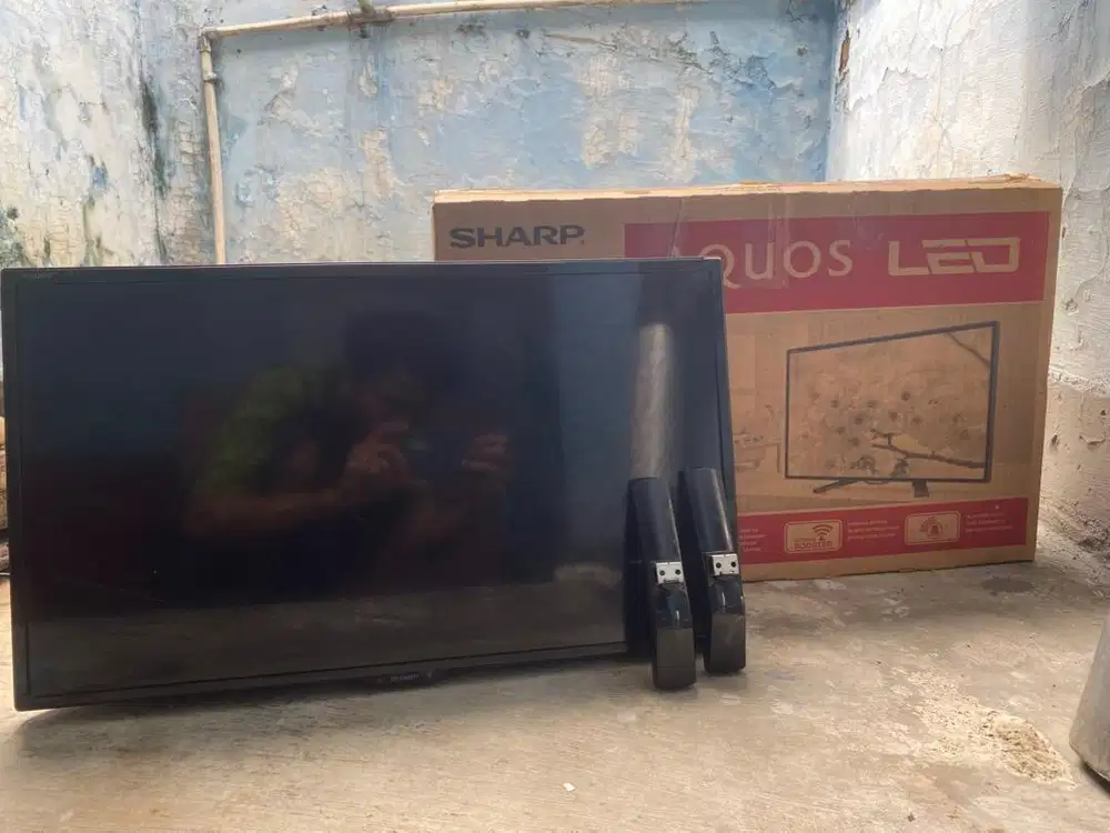 TV Sharp Aquos 24” Inch