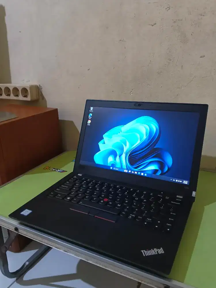 Laptop Lenovo Thinkpad X280 Intel Core i5 GEN 8