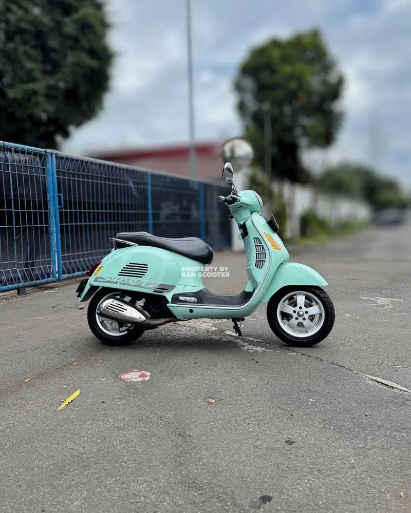 VESPA GTS 150 3V 2015 BERGARANSI