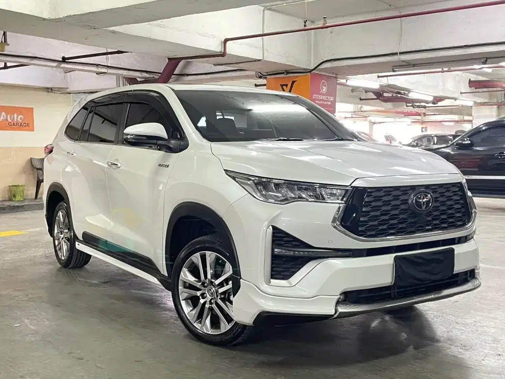 (LOW KM) ZENIX Q HYBRID MODELISTA TSS 2023