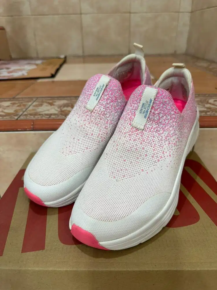 Skechers D’Lux Walkers Size US : 9 , EU : 39 , 26cm