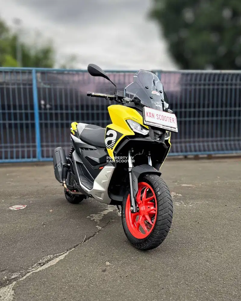 APRILIA SR GT 200 2022 BERGARANSI