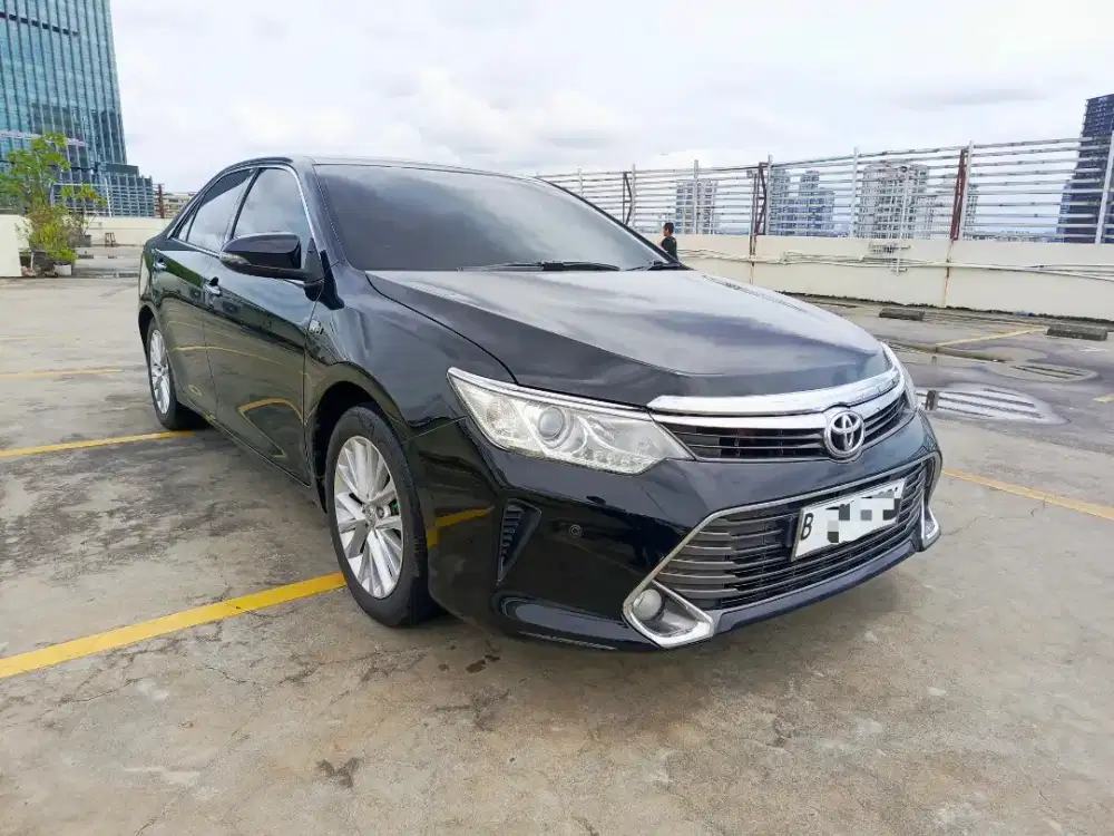 Toyota Camry 2.5V 2015