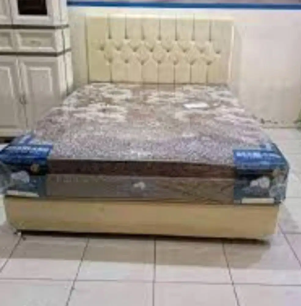 divan cream ukuran 160